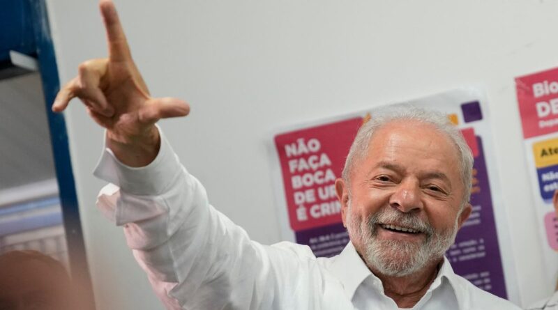 Po kilku stratach wyborczych światowa lewica ma się z czego cieszyć. W Brazylii wybory prezydenckie wygrał lewicowy polityk Lula da Silva otrzymując 50,9 proc. głosów.